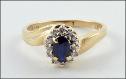 Sapphire Ring in 10K Yellow Gold LARGE