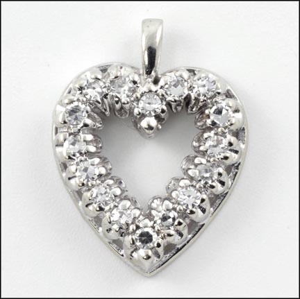 Diamond Heart Pendant in White Gold MAIN