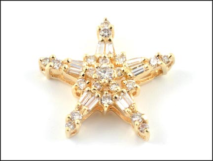 Diamond Star Pendant in 14k Yellow Gold MAIN