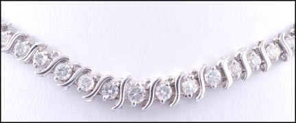 Diamond Necklace in 14K White Gold MAIN