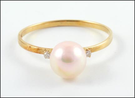 Pearl Ring in 14K Yellow Gold MAIN