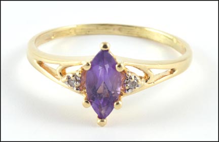 Amethyst Ring in Yellow Gold LARGE