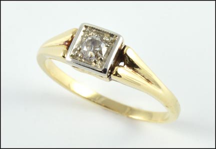 Diamond Ring in Yellow Gold MAIN
