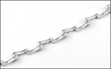 Diamond Bracelet in 14K White Gold MAIN