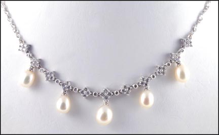 Pearl and Diamond Necklace in 14K White Gold LARGE