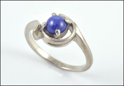 Linde' Star Ring in White Gold MAIN