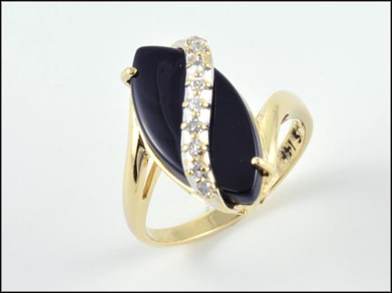 Onyx Ring in 14K Yellow Gold MAIN