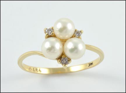 Pearl Ring with Diamond Accent in 14K Yellow Gold MAIN