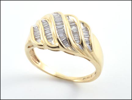 Diamond Ring in 14K Yellow Gold LARGE