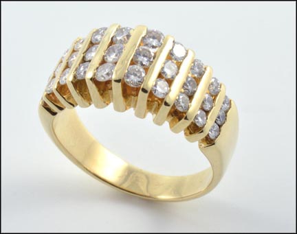 Diamond Ring in Yellow Gold MAIN