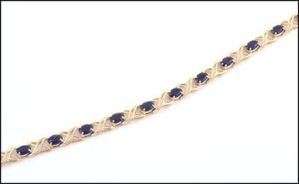 Onyx Bracelet in 14K Yellow Gold LARGE
