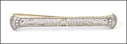 Filigree Bar Pin, 1915 in 18K White Gold LARGE