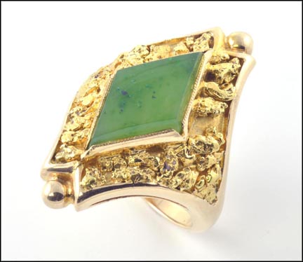 Jade Ring in Yellow Gold LARGE