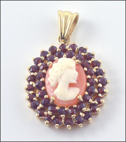 Cameo with Garnet Pendant in 14K Yellow Gold MAIN