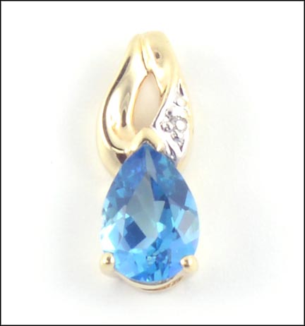 Blue Topaz Pendant in 10K Yellow Gold MAIN