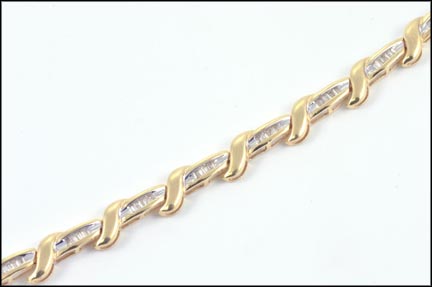Diamond Bracelet in 14K Yellow Gold LARGE