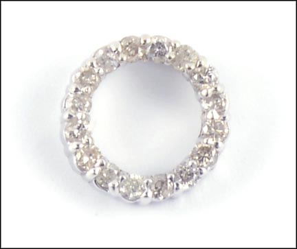 Diamond Circle Heart in 14K White Gold LARGE