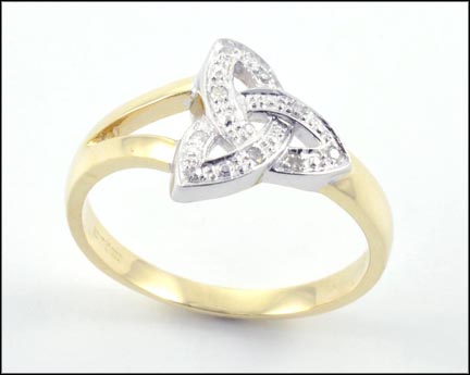 Celtic Design Ring in 14K Yellow Gold LARGE