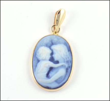 Mother & Child Agate Cameo in 14K Yellow Gold LARGE