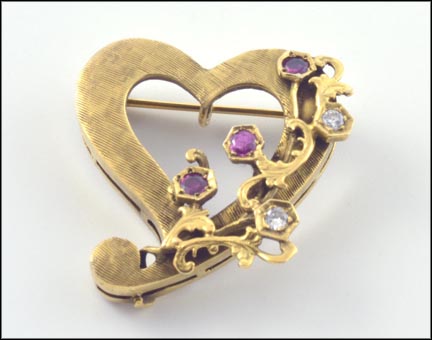 Heart Pin with Ruby and Diamond in 14K Yellow Gold MAIN