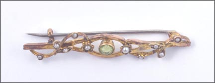 Peridot and Pearl Bar Pin in 9K Yellow Gold LARGE