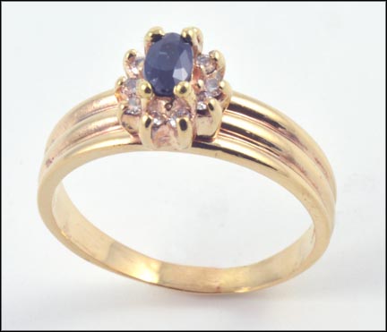 Sapphire Ring in 14K Yellow Gold MAIN