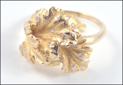 Leaf Motif Ring in 14K Yellow Gold LARGE