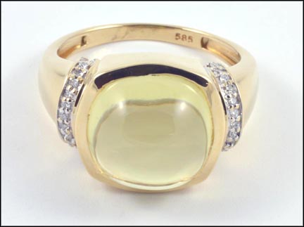 Cabochon Peridot Ring in 14K Yellow Gold LARGE