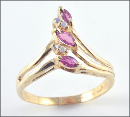 Ruby Ring in 14K Yellow Gold LARGE