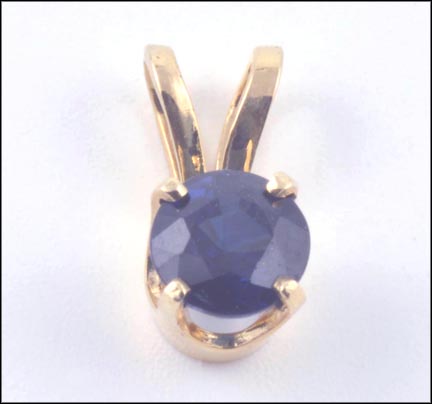 Sapphire Pendant in 14K Yellow Gold MAIN