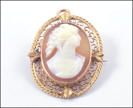 Filigree Cameo Pin or Pendant in 10K Yellow Gold MAIN