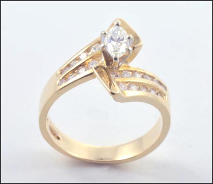 Marquise Engagement Ring in 14K Yellow Gold MAIN