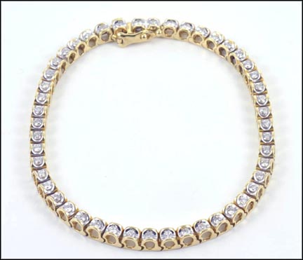 Diamond Tennis Bracelet in 14K Yellow Gold LARGE