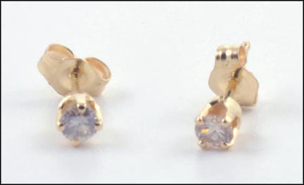 Diamond Stud Earrings in 14K Yellow Gold LARGE