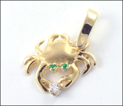 Crab Pendant with Synthetic Stones in 14K Yellow Gold MAIN