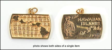 Hawaiian Islands Charm 1959 in 14K Yellow Gold LARGE