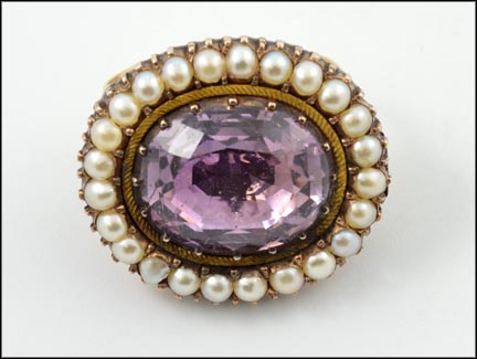 Foilback Amethyst and Pearl Pin in Yellow Gold LARGE