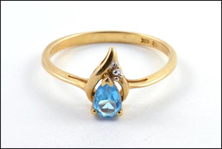 Blue Topaz Ring in 10K Yellow Gold LARGE