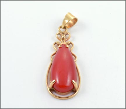 Coral Teardrop Brooch/Pendant in 14K Yellow Gold MAIN