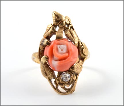 Coral Ring in Yellow Gold LARGE