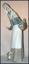 Girl With Basket, Lladro Figurine  #1034 MAIN