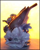 Ladybird and Nightingale, Lladro Figurine  #1227 MAIN