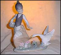 Aggressive Duck, Lladro Figurine  #1288 MAIN