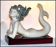 Fantasy w/base, Lladro Figurine  #1414 MAIN
