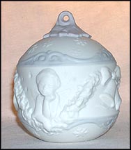 2000 Christmas Ball, Lladro Christmas Ball  #16699 MAIN