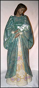 Sincerity, Lladro Figurine  #2422 MAIN