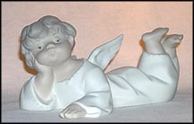 Angel, Reclining - matte, Lladro Figurine  #4541M MAIN