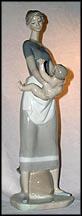 Mother & Child, Lladro Figurine  #4575 MAIN
