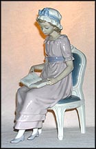 A Good Book, Lladro Figurine  #5084 MAIN