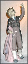A Victory, Lladro Figurine  #5116 MAIN